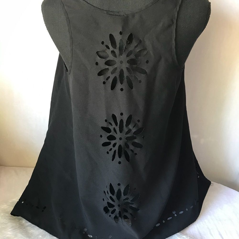 ⚜️Fun & Flirt Top⚜️6 For $25 - Picture 3 of 4